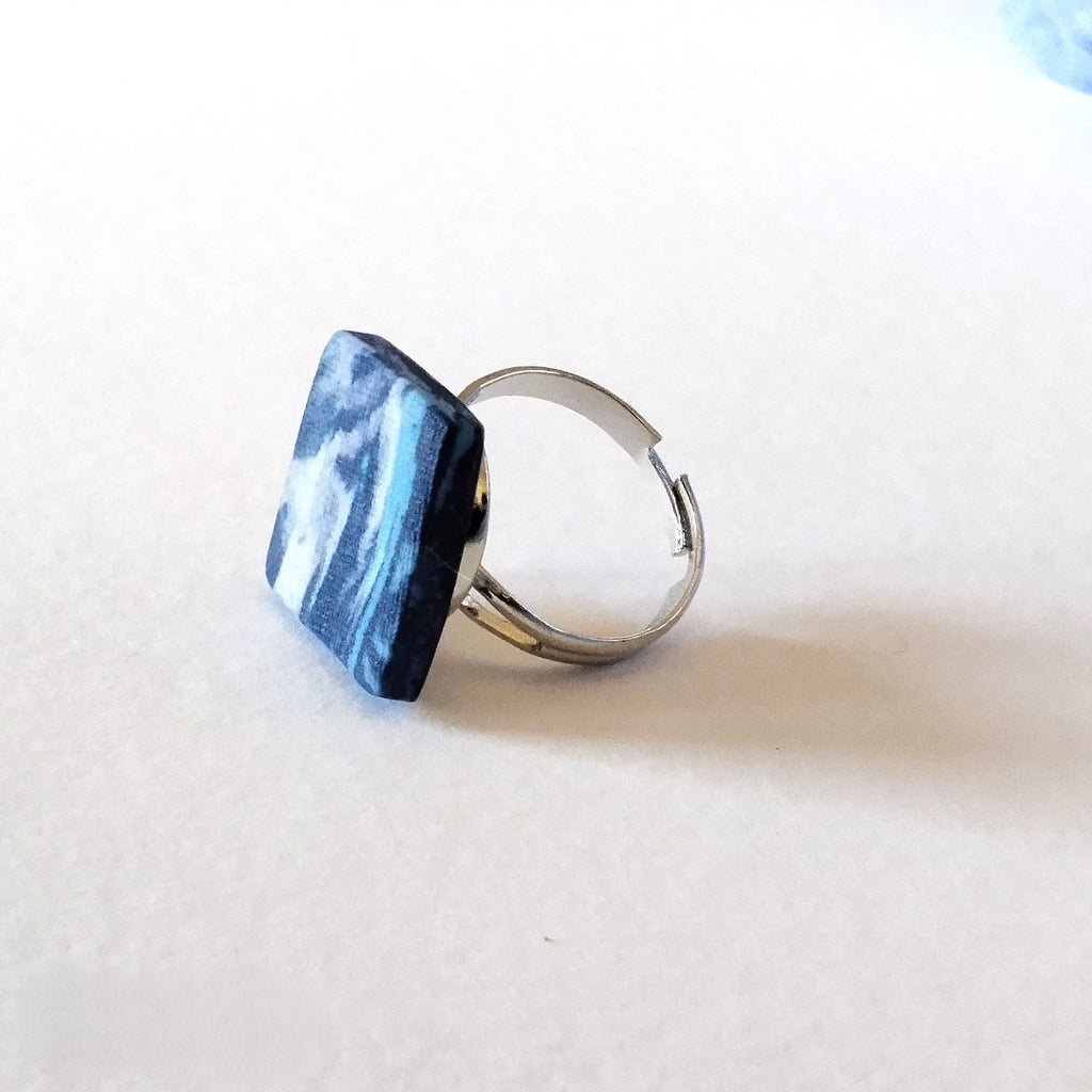 Anello romboidale artigianale nerikomi su base acciaio 304 regolabile – vista laterale – Maviart