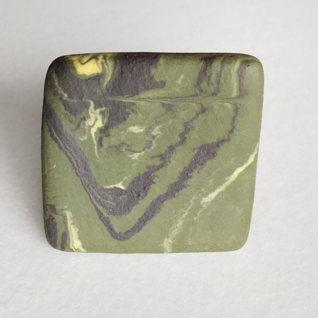 Anello quadrato in porcellana nerikomi colori della terra dettaglio nerikomi  – Maviart