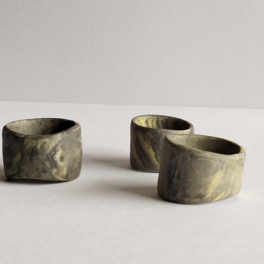 Anello a fascia in porcellana nerikomi colori della terra, dettaglio varianti 4-5-6 – Maviart