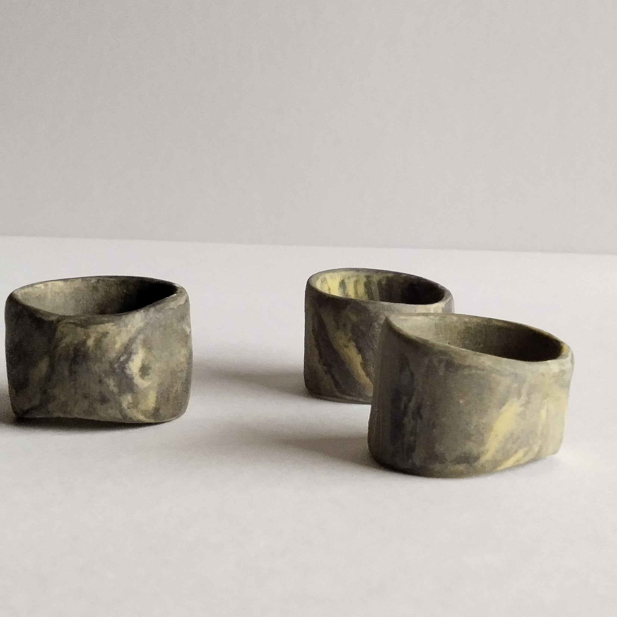 Anello a fascia in porcellana nerikomi colori della terra, dettaglio varianti 4-5-6 – Maviart